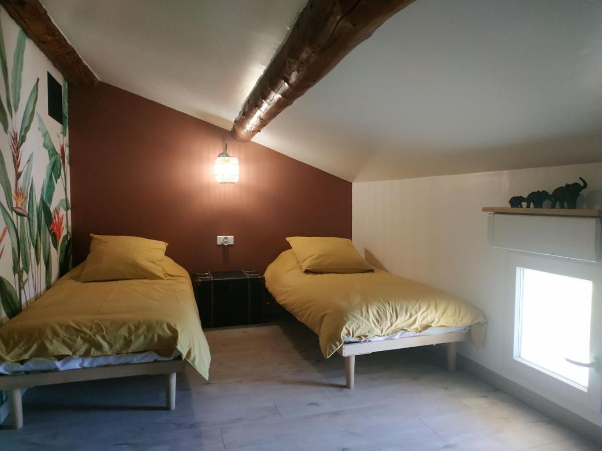 La Ferme Des Escampades Bed & Breakfast Monteux Luaran gambar